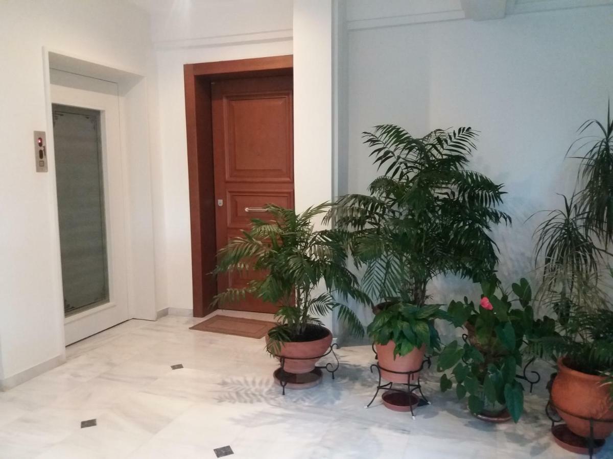 Luxury Apt Near The Airport Apartment Spata  Bagian luar foto